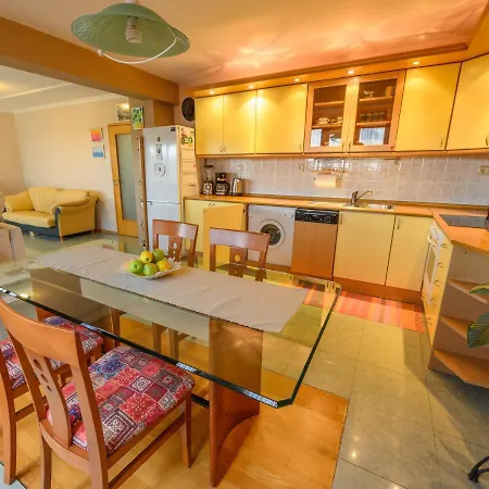 Appartement Buda High Steps Sunny - 5min To Beach